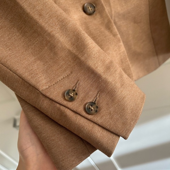 H&M Light Brown/ Tan Blazer - Picture 4 of 10